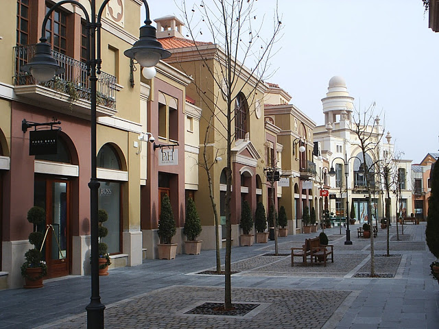 Las Rozas Village, el centro comercial más “chic” de Madrid