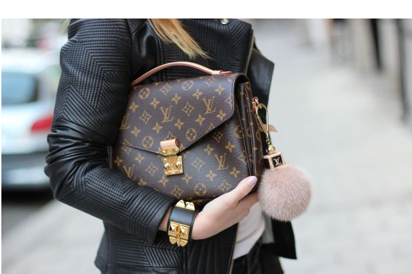 ▷Como saber si una bolsa Louis Vuitton es original
