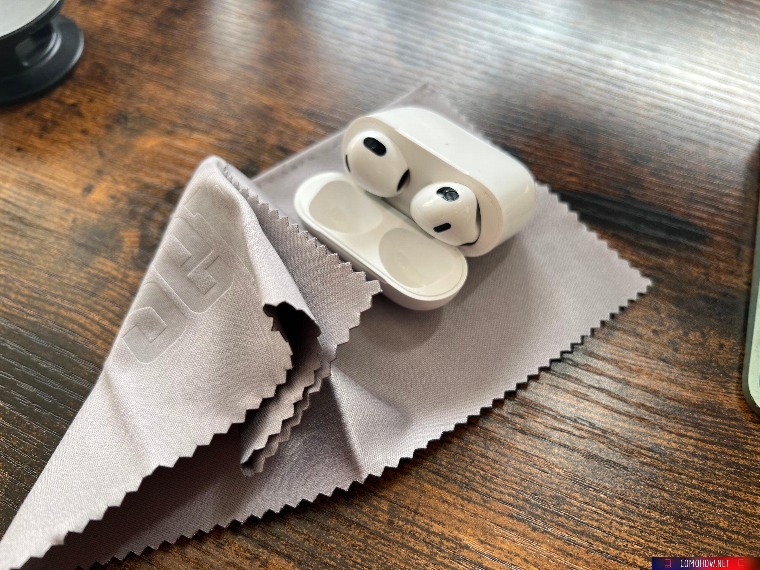 Cómo limpiar los AirPods de Apple