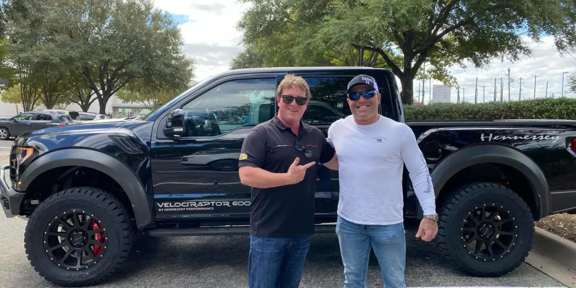 La colección de autos de Joe Rogan es el sueño de un entusiasta de los autos personalizados