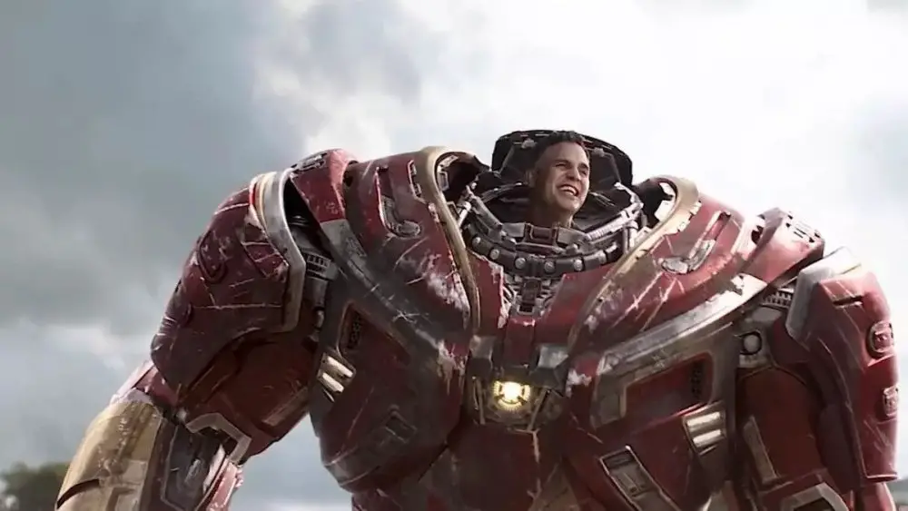 Bruce Banner con armadura Hulkbuster